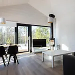 Himoskuutio 6 Inc Outdoor Jacuzzi Jämsä